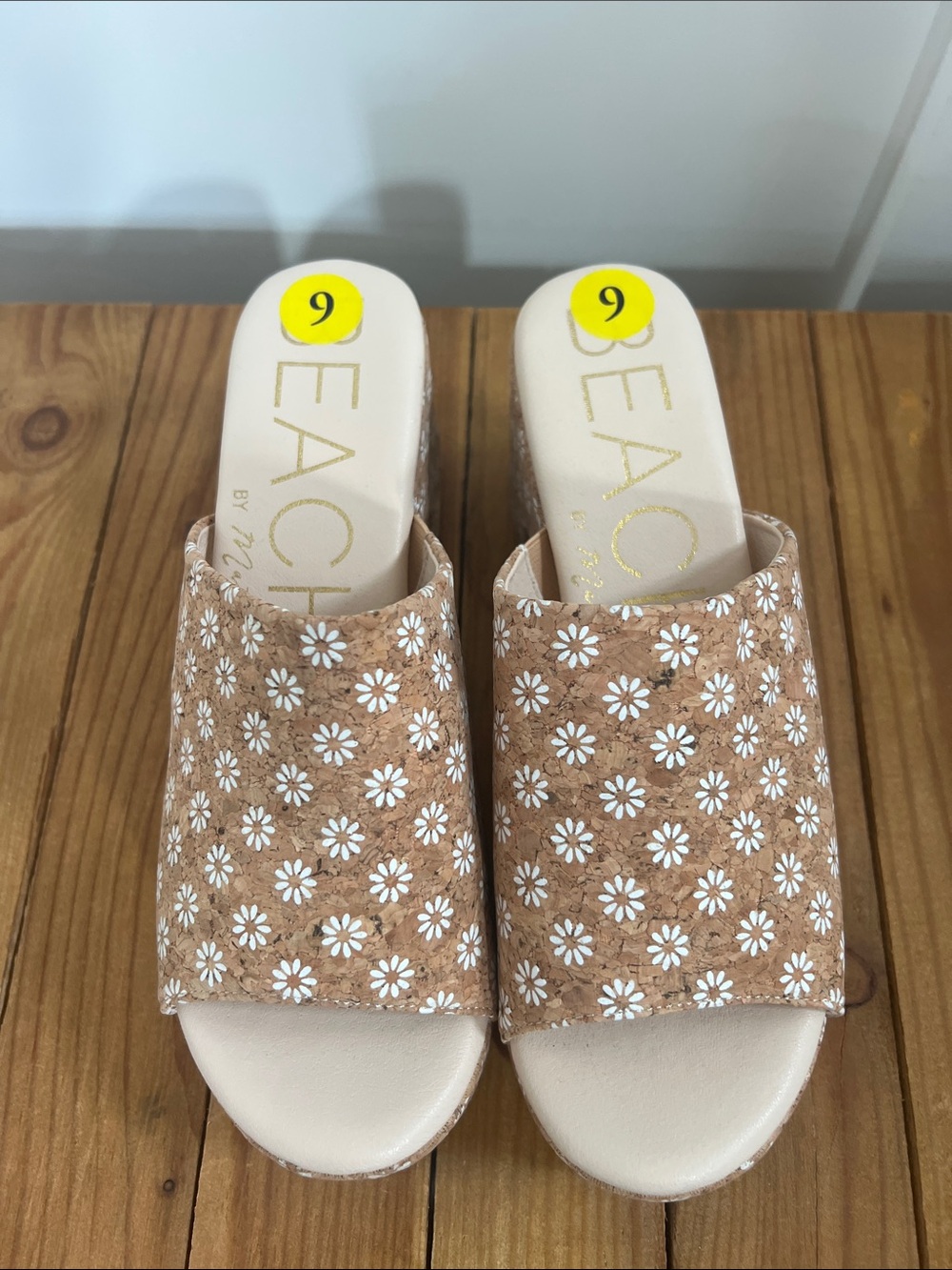 NWT Beach By Matisse - Beige Cork and Floral Slide Sandals - Women's